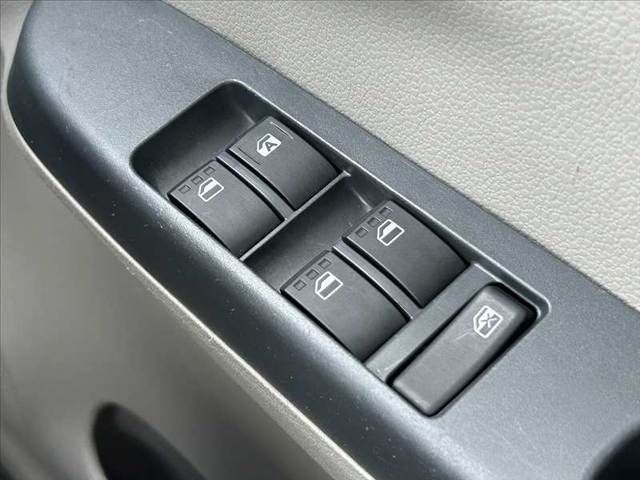 DAIHATSU MIRA E:S 2015 Image 31