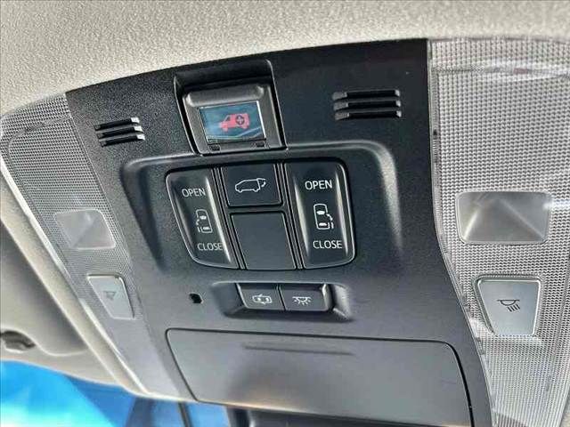 TOYOTA VELLFIRE 2018 Image 31