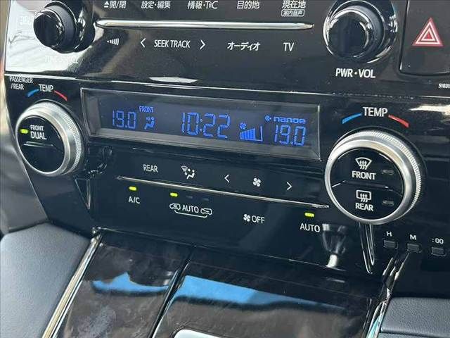 TOYOTA VELLFIRE 2018 Image 31