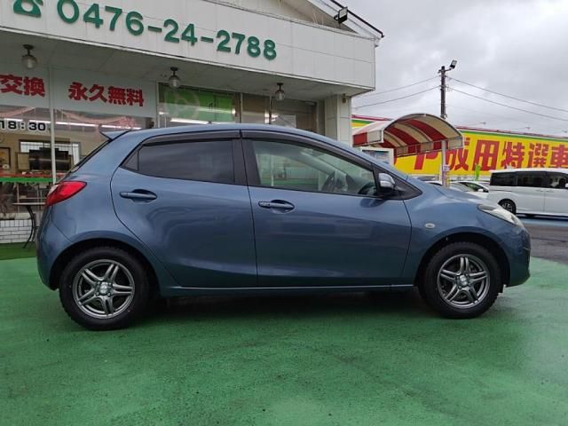 MAZDA DEMIO 2013 Image 31