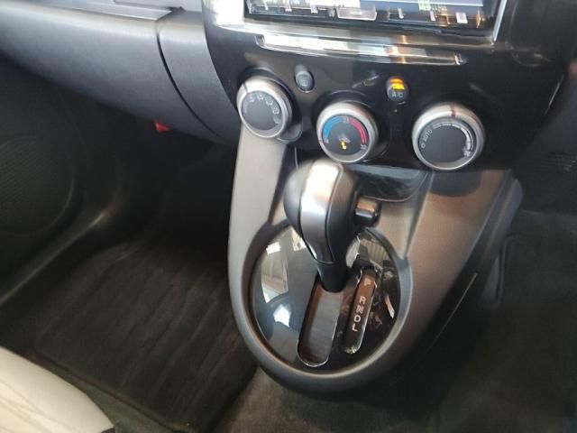 MAZDA DEMIO 2013 Image 31