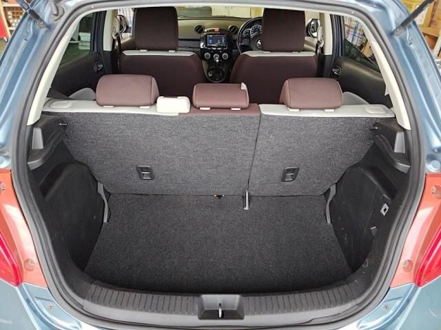 MAZDA DEMIO 2013 Image 31