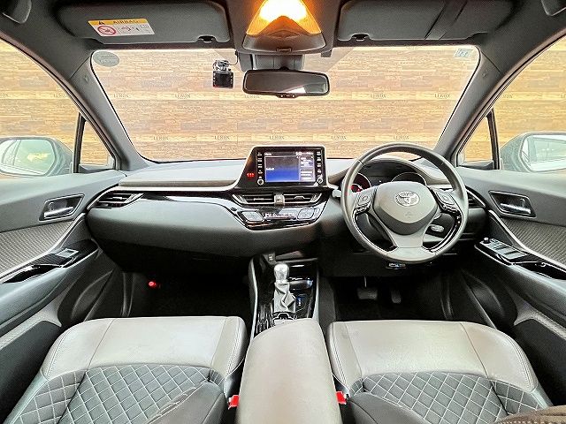 TOYOTA C-HR 2019 Image 31