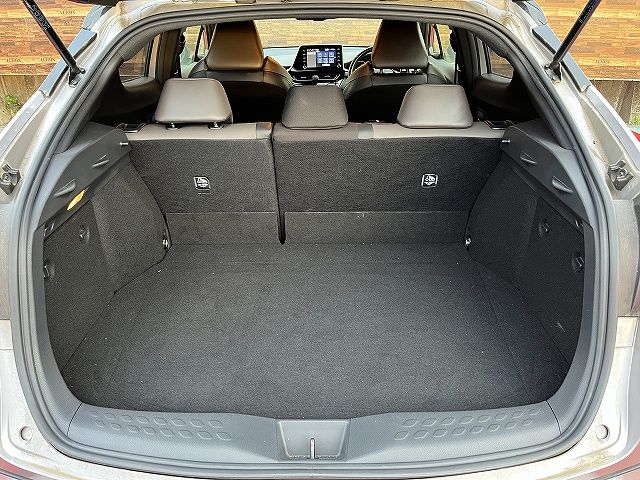 TOYOTA C-HR 2019 Image 31