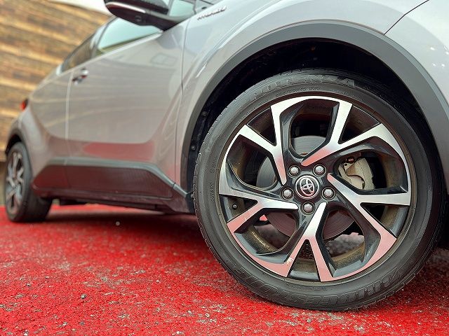 TOYOTA C-HR 2019 Image 31