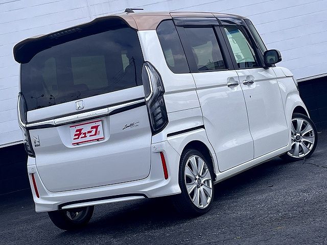 HONDA N BOX 2019 Image 31