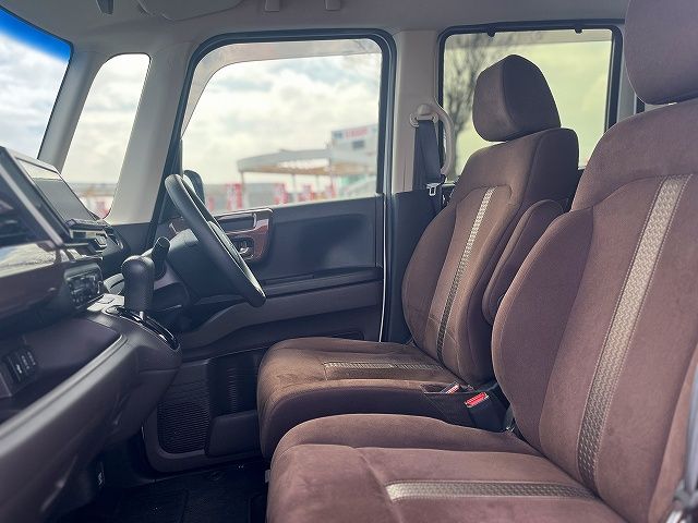 HONDA N BOX 2019 Image 31