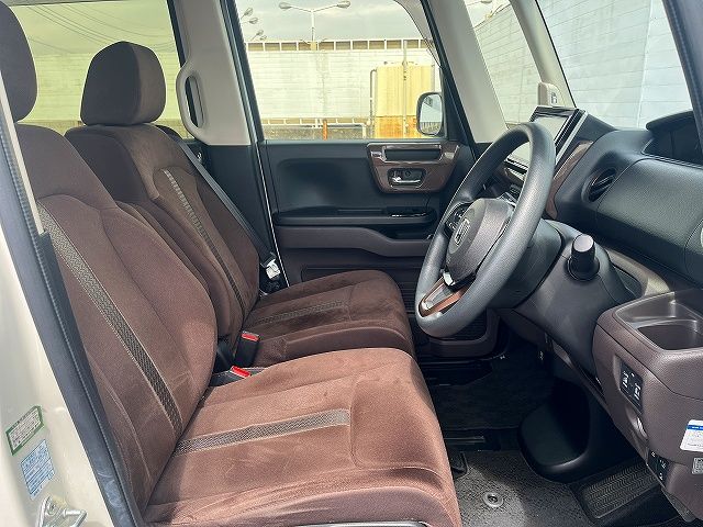 HONDA N BOX 2019 Image 31