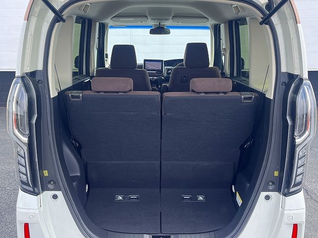 HONDA N BOX 2019 Image 31