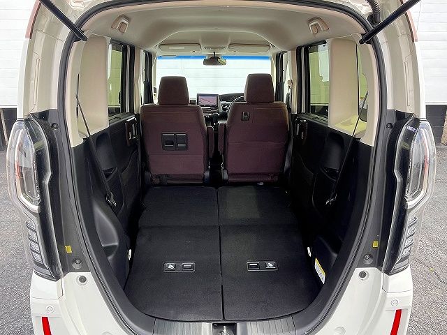 HONDA N BOX 2019 Image 31