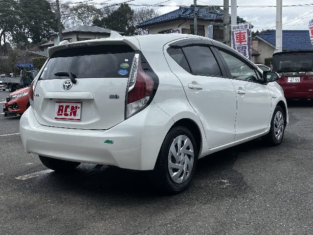 TOYOTA AQUA 2016 Image 31