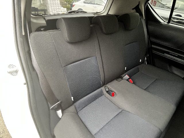 TOYOTA AQUA 2016 Image 31