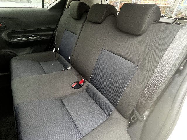 TOYOTA AQUA 2016 Image 31