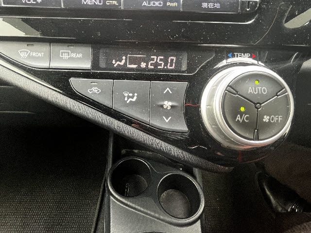 TOYOTA AQUA 2016 Image 31