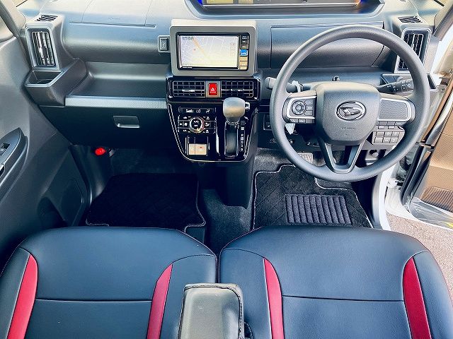 DAIHATSU TANTO CUSTOM 2023 Image 31