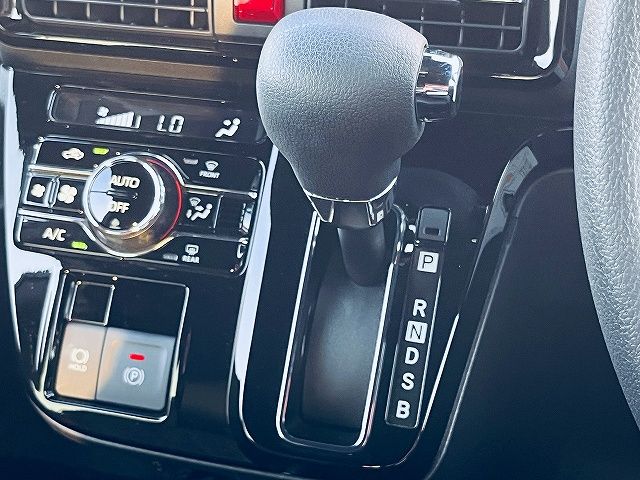 DAIHATSU TANTO CUSTOM 2023 Image 31