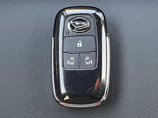 DAIHATSU TANTO CUSTOM 2023 Image 31