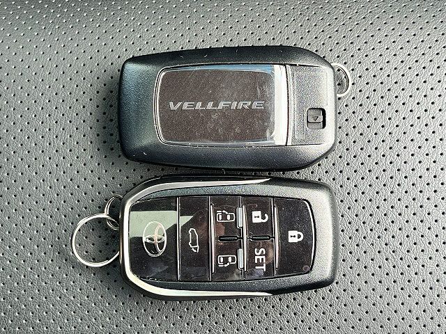 TOYOTA VELLFIRE 2015 Image 31