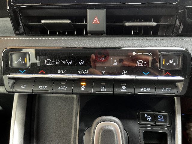 TOYOTA NOAH HYBRID 2025 Image 31