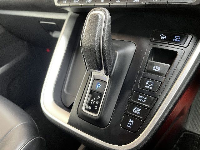 TOYOTA NOAH HYBRID 2025 Image 31