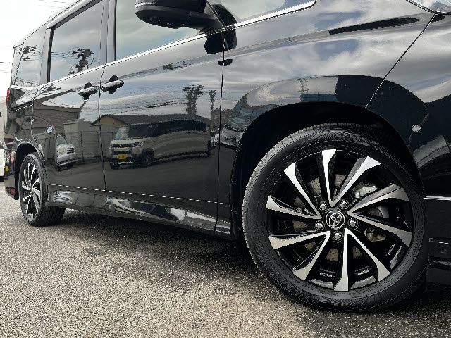 TOYOTA NOAH HYBRID 2025 Image 31