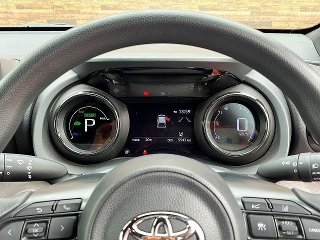 TOYOTA YARIS HYBRID 2022 Image 31