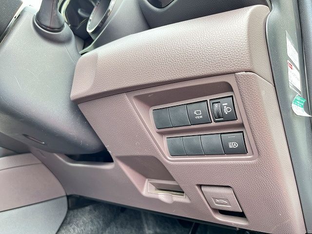 TOYOTA YARIS HYBRID 2022 Image 31