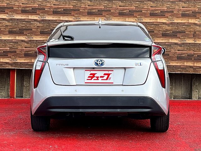 TOYOTA PRIUS 2017 Image 31