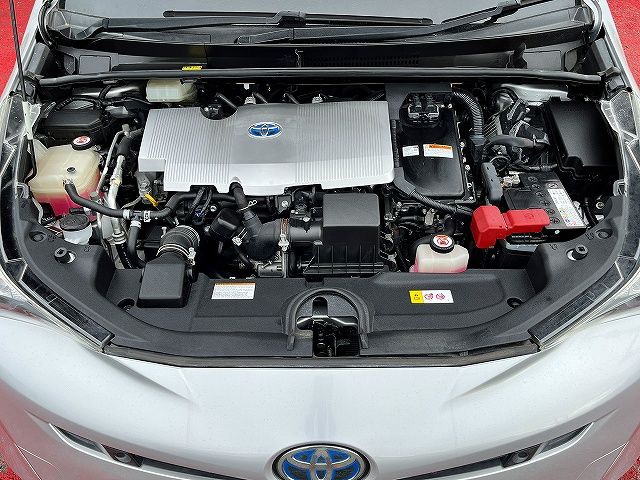 TOYOTA PRIUS 2017 Image 31