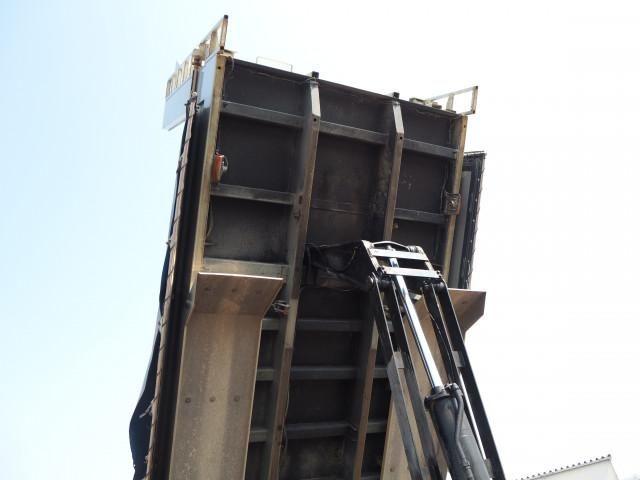 MITSUBISHI FUSOU SUPER GREAT 2015 Image 31