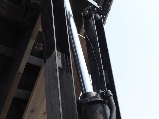 MITSUBISHI FUSOU SUPER GREAT 2015 Image 31