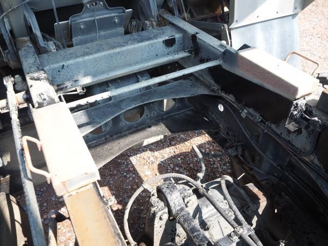 MITSUBISHI FUSOU SUPER GREAT 2015 Image 31