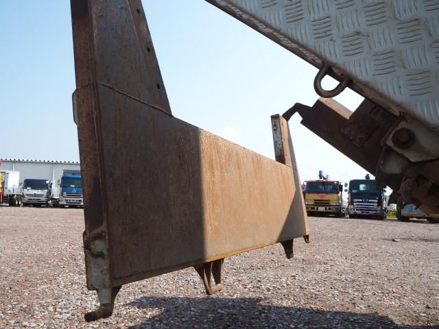 MITSUBISHI FUSOU SUPER GREAT 2015 Image 31