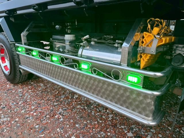 MITSUBISHI FUSOU FIGHTER 2004 Image 31