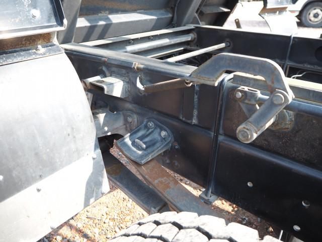 MITSUBISHI FUSOU FIGHTER 2004 Image 31