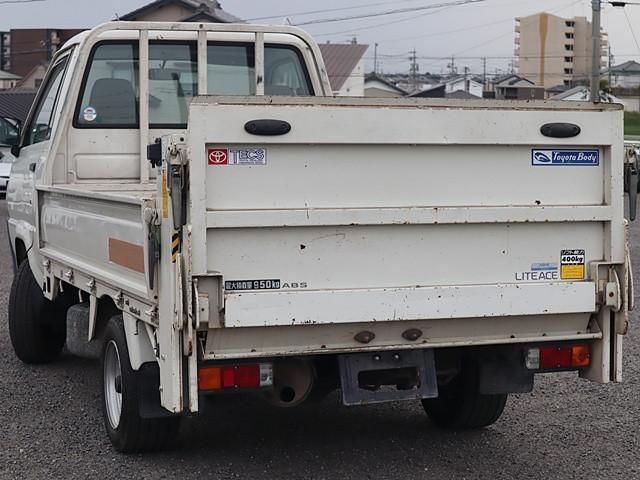 TOYOTA LITEACE TRUCK 2WD 2003 Image 31