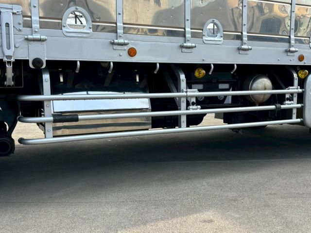 HINO PROFIA 2016 Image 31