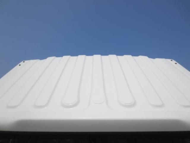 ISUZU ELF 2023 Image 31