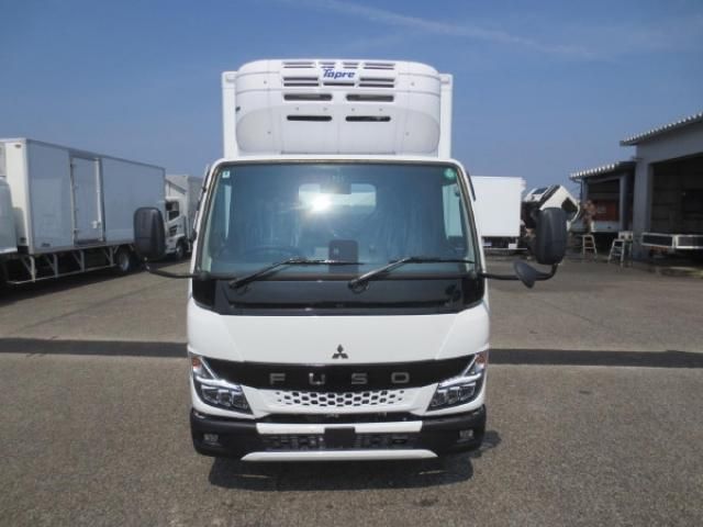 MITSUBISHI CANTER 2025 Image 31