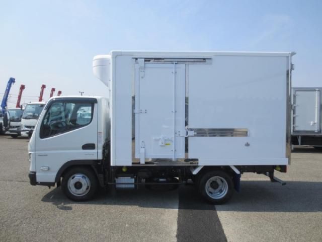 MITSUBISHI CANTER 2025 Image 31