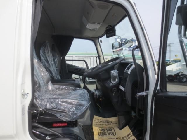 MITSUBISHI FUSOU FIGHTER 2025 Image 31