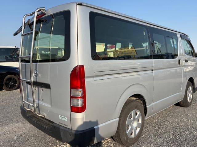 TOYOTA HIACE VAN 2WD 2020 Image 31