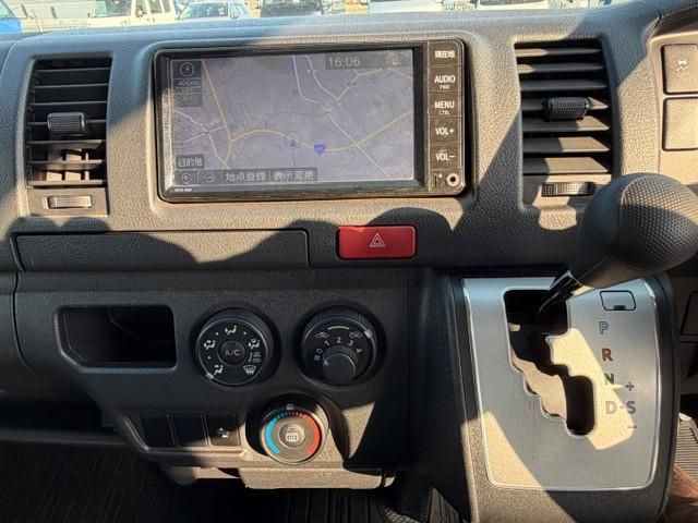 TOYOTA HIACE VAN 2WD 2020 Image 31