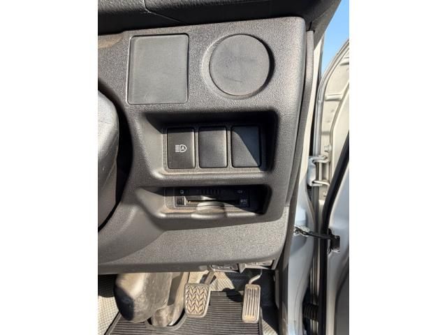 TOYOTA HIACE VAN 2WD 2020 Image 31