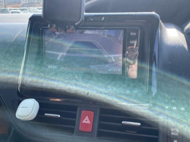 TOYOTA VOXY 2016 Image 31