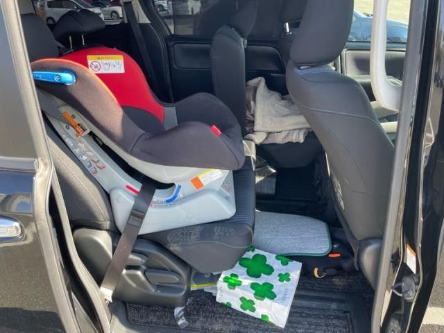 TOYOTA VOXY 2016 Image 31