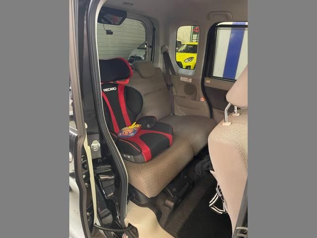 DAIHATSU TANTO 2018 Image 31