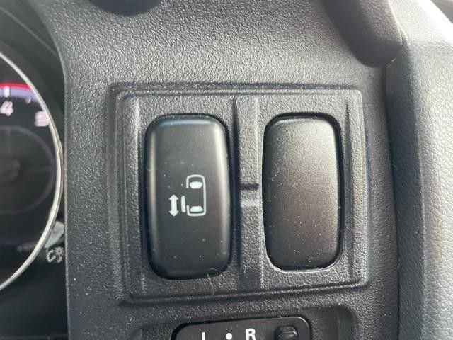 MITSUBISHI DELICA D:5 2WD 2007 Image 31