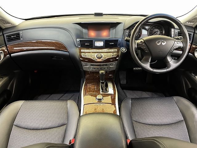 NISSAN FUGA 2017 Image 31