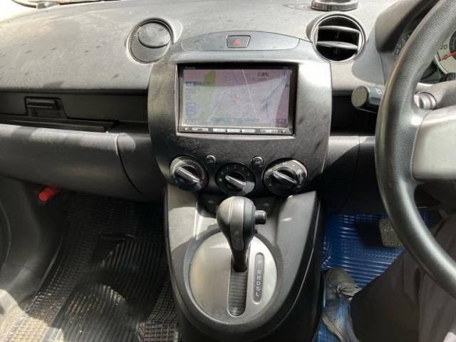 MAZDA DEMIO 2011 Image 31